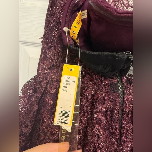 Alice + Olivia ophelia Plum lace fit & flare dress Corset size 4 NWT - Picture 5 of 7